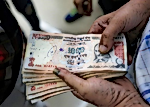 Gold Price Skyrockets in India After Currency Ban Gold Price Skyrockets in India After Currency Ban